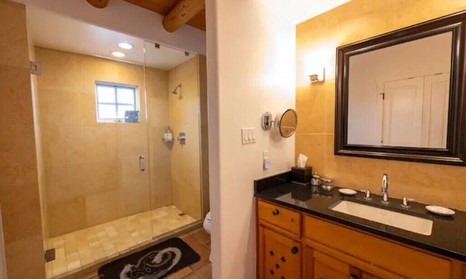 Ojo Caliente Hotel | Relaxing Acoma Queen Room - Peaceful Suite in Desert Inn