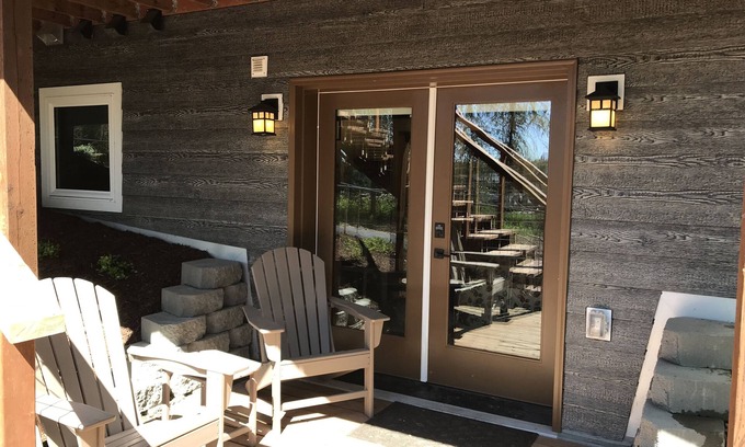 Kalifornsky House | Tranquil Retreat Near Kenai, Soldotna & Kasiloff