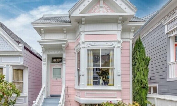 Dolores Heights Apartment | Peaceful Victorian Inlaw with Kitchen, Close to Downtown SF