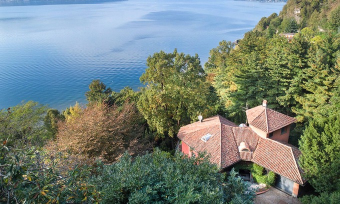 Ispra Villa | Tranquil Villa Nassi by Lake Maggiore with Scenic Views