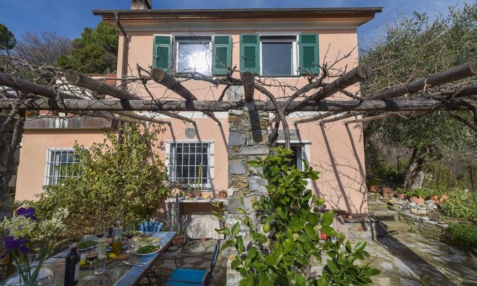 Rapallo Villa | Pet-Friendly Retreat at Belvilla by OYO La Panoramica