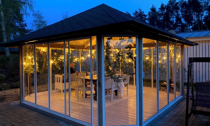 Borrby Villa | Peaceful Villa with Beach Access, Jacuzzi, Sauna, Outdoor Kitchen & Conservatory