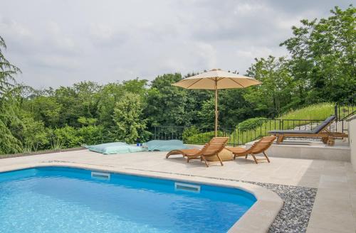 Kircija Villa | Relax at La Casa di Kyra: Pool, Sauna & Ocean Views
