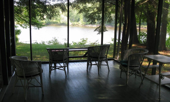 Scandia Cabin | Tranquil Vintage Escape on Pristine St Croix River