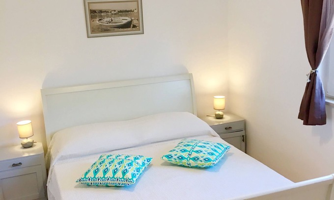 Donji Dolac House | Tranquil Countryside Retreat with Pet-Friendly Amenities