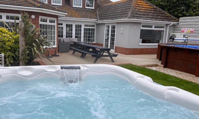 Peacehaven House | Discover Peacehaven Palace: Top-Rated Ocean View Retreat