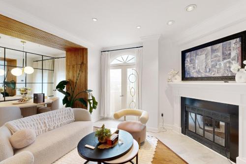 Colonial Homes Apartment | Family-Friendly Retreat at Peachtree Palace Awaits You