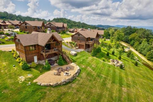 Banner Elk House | Experience Peak A View at Eagles Nest – Family-Friendly Retreat