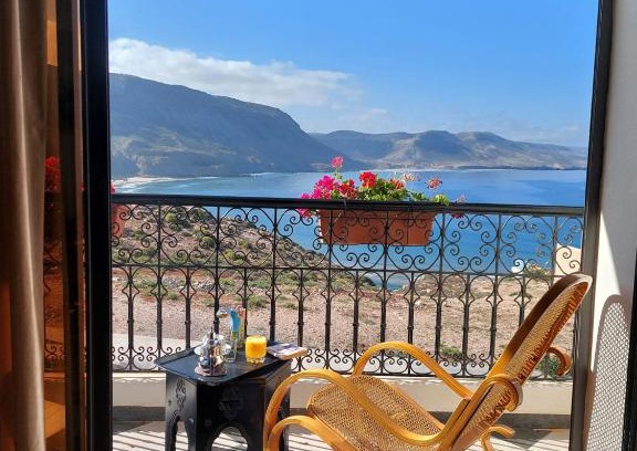 Imsouane Apartment | Oceanfront Peak House Imsouane: A Pet-Friendly Retreat