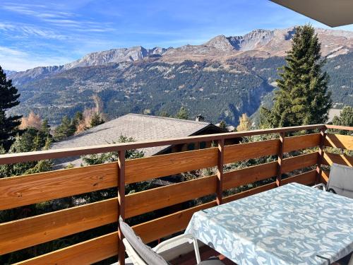 Lens Apartment | Unwind at Peak-view Crans-Montana - 4-Star Family Retreat