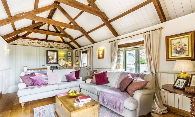 Cubert Cottage | Cozy Pear Tree Cottage: Family-Friendly Retreat for 4
