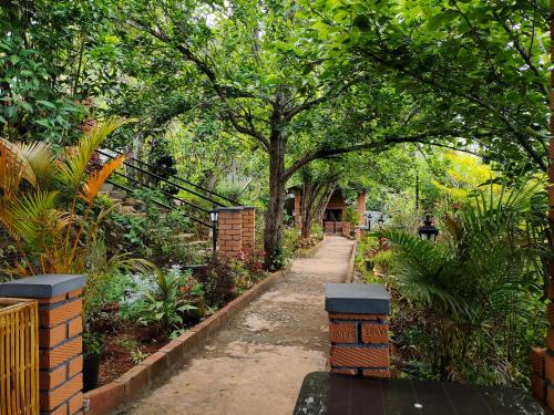 Kotagiri Villa | Guest Rated 10/10 at Pear Tree Entire Villa in Kotagiri