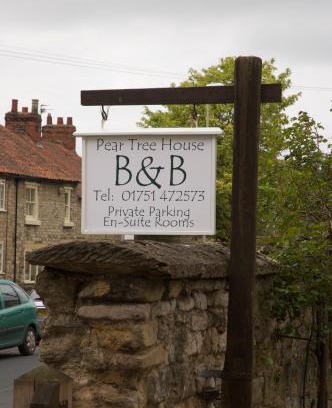 Pickering Bed & Breakfast | Guest Rated 10/10 at Pear Tree House B&B with Family Amenities