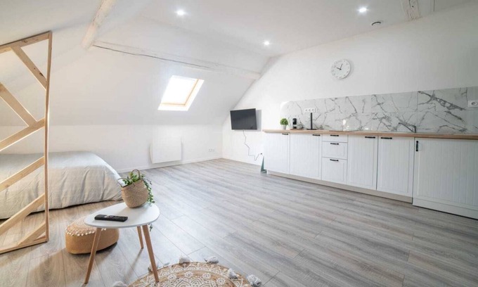 Trith-Saint-Leger Apartment | Family-Friendly Pearl 3: Guest Rated 10/10 Satisfaction