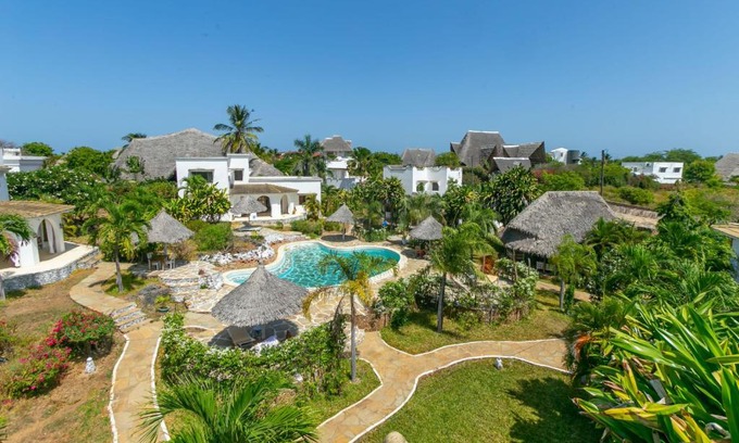 Malindi Marine National Park Villa | Pet-Friendly Pearls and Corals Resort with Pool & Breakfast