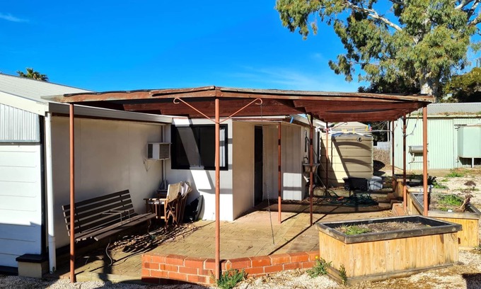 James Well House | Pearly Shells, James Well