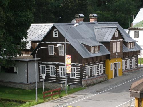 Pec pod Snezkou House | Guest Rated 10/10: Pecka Penzion with Family-Friendly Amenities