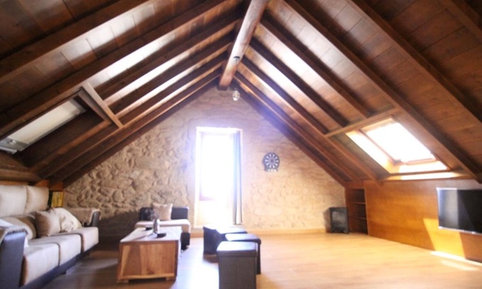 Muros House | Experience PEDRA DO CADRO: Where SEA Meets MOUNTAIN Bliss