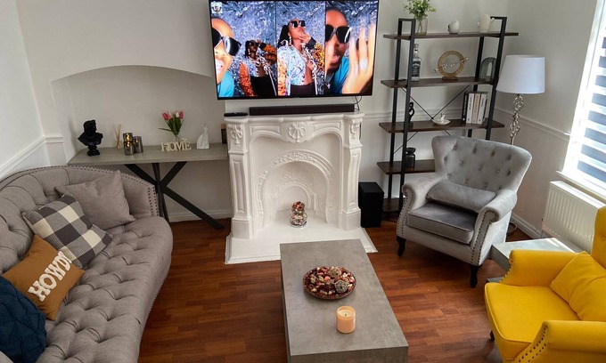 Dagenham House | Peeams Abode