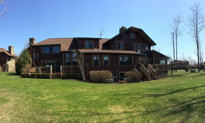 Clymer Condo | Peek'n Peak Clubhome: Guest Rated 10/10 with Spa & Pool