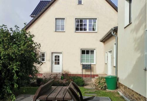 Volschow Apartment | Pet-Friendly Retreat at Peene Alte Schule Völschow