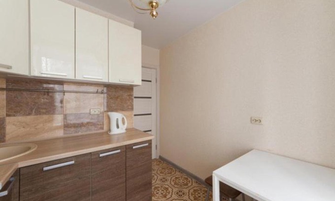 Leisi Apartment | Child-Friendly Peep Apt: Your Perfect Family Getaway