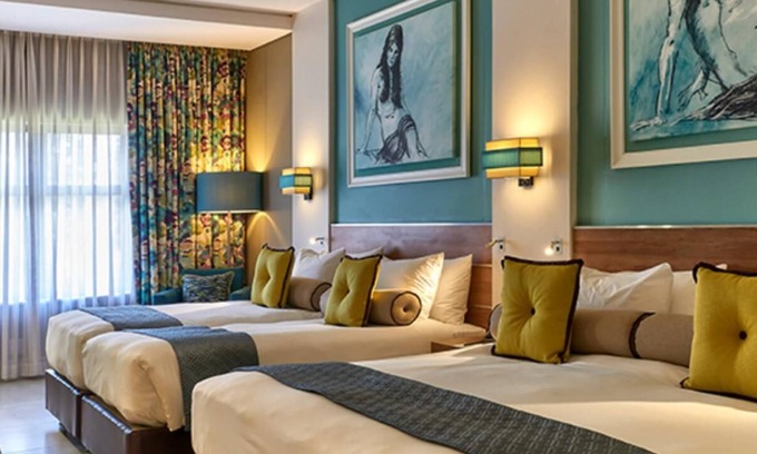 O.R. Tambo Hotel | Discover Peermont Metcourt: Family-Friendly with Spa & Pool