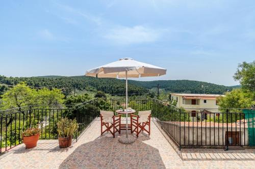Alikias House | Family-Friendly Retreat at Pefkos Cottage Awaits You