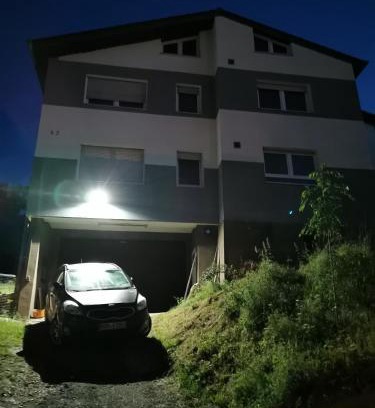 Heidenheim an der Brenz Apartment | Discover Pegasus Bergblick: Family-Friendly with Pool Access