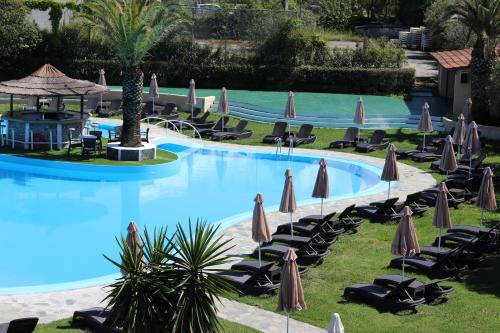 Roda Hotel | Oceanfront Escape at Pegasus Hotel - Pet Friendly & Family Fun