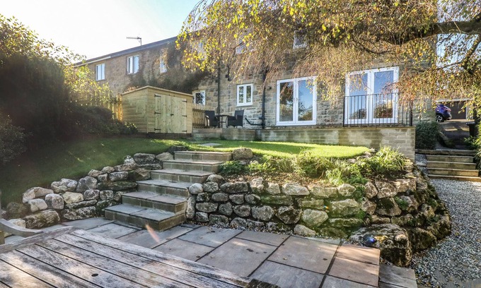 Threshfield House | Family-Friendly Peggy's Place with Garden in Threshfield