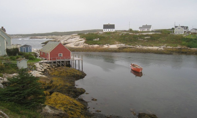 Peggy's Cove Cottage | Peggy´s Cove oceanfront Cottage ! FOR SALE !