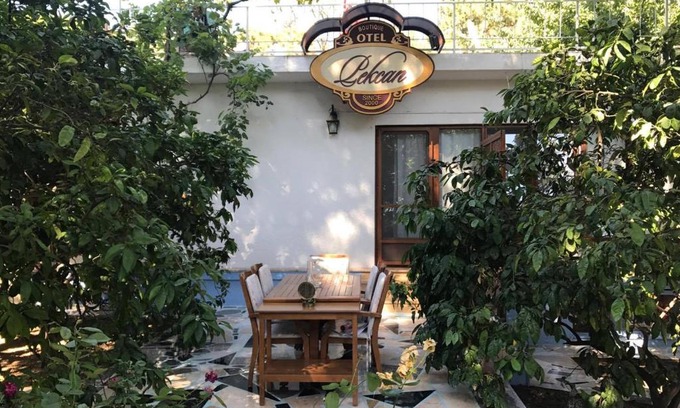 Oren Mahallesi Hotel | Discover Pekcan Otel: Oceanfront Comfort with Breakfast