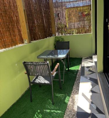 Pamandzi Apartment | Experience Comfort at Pelaka Confort - Rated 9/10!