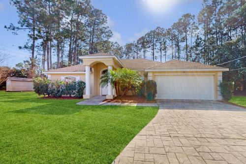 Palm Coast House | Discover Family-Friendly Comfort at Pelican Cliff