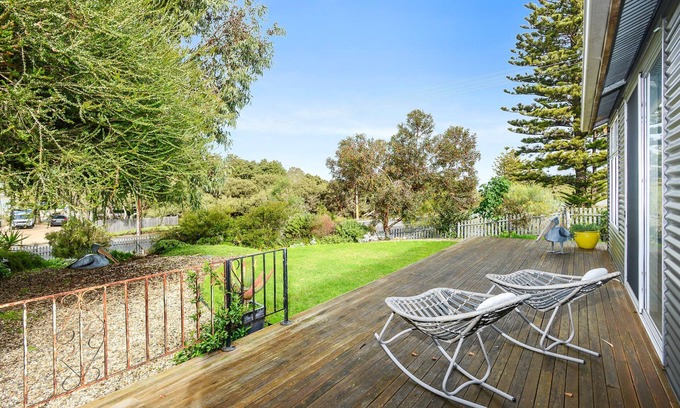 Goolwa North House | Relax at Goolwa Pelican: Pet-Friendly Riverside Retreat
