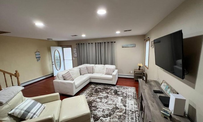 Seaside Heights Apartment | Cozy Pelican Island Beach House: Perfect for Families