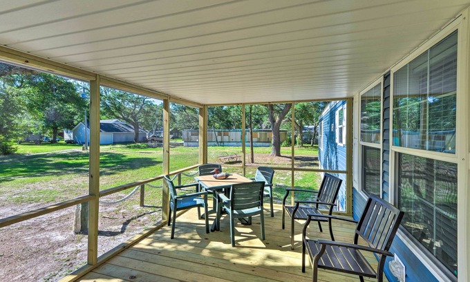 Harkers Island House | Pet-Friendly Pelican Place: Oceanfront Cottage with Spa