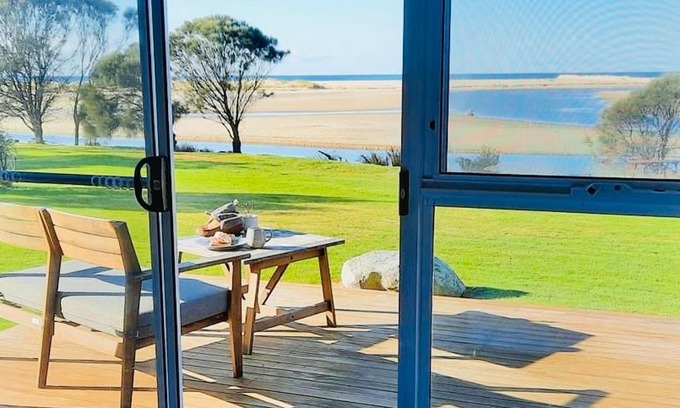 Scamander Hotel | Oceanfront Retreat at Pelican Sands Scamander Awaits