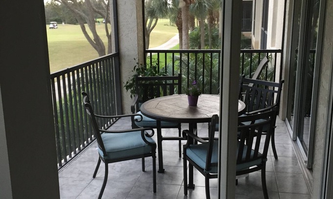 Pinehurst Condo | Experience Pelican Sound Golf and River Club Getaway