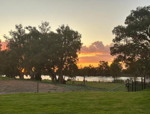 Wentworth Apartment | Exceptional Family Retreat at Pelicans on the Darling