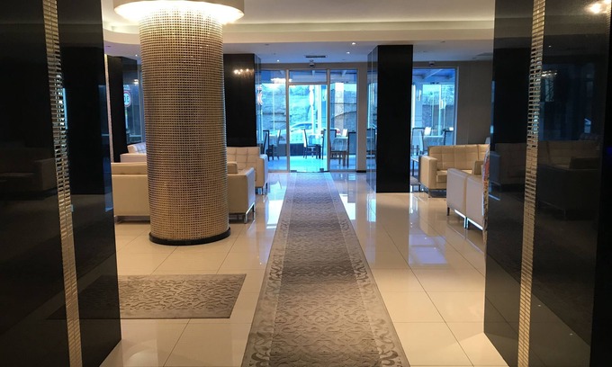 Pendik Hotel | Comfortable Stay at Pen Hotel with Pool and Restaurant