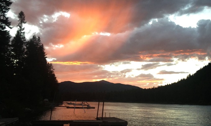 Cusick Cabin | Idyllic Pend Oreille River Cabin with Pool & Ocean Views