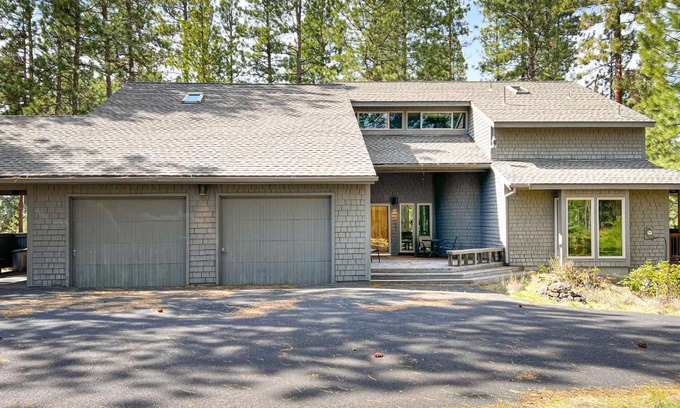 Black Butte Ranch House | Experience Pendleton Ranch: Pet-Friendly & Relaxing Getaway