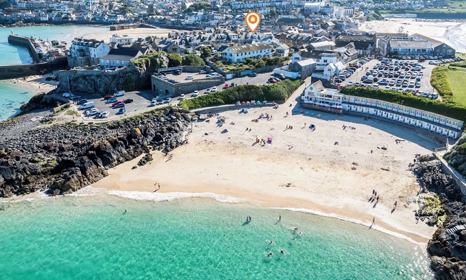 St Ives House | Experience Pendynas: Premier Home in St Ives with Ocean Views