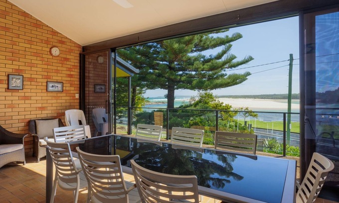 Sawtell House | Peninsula - directly across from the mesmorising Bonville Creek