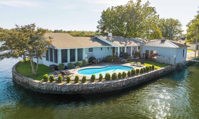 Rockwell House | Peninsula Lake Home With POOL/HOTTUB~ Amazing Lake Views ~ Water On 3 Sides!