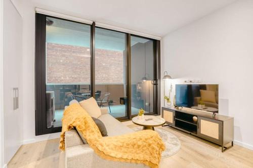 Moonee Ponds Apartment | Discover Penny Lane: 2BR Apartment in Moonee Ponds