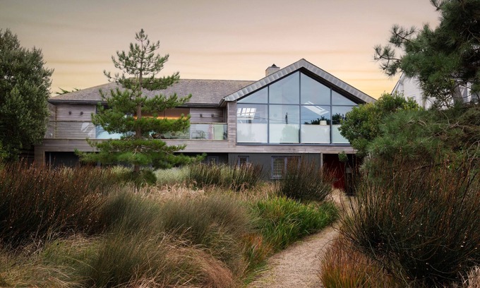 Constantine Bay Cottage | Beautiful Penrich House - Ocean View Retreat in Constantine Bay