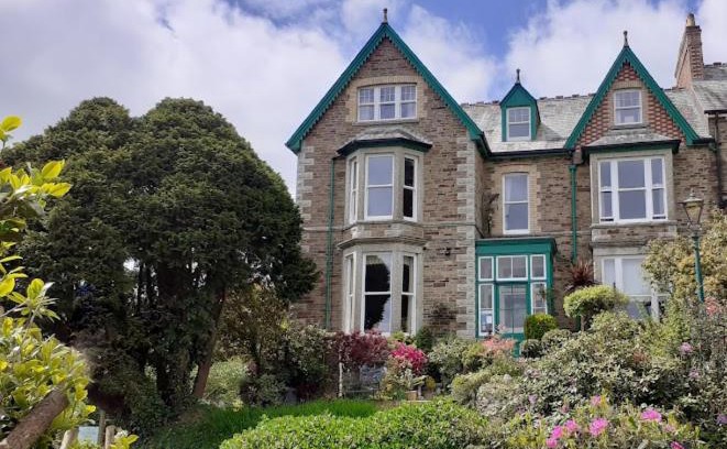 Lostwithiel Bed & Breakfast | Penrose Bed & Breakfast: Pet-Friendly Haven with Top Reviews